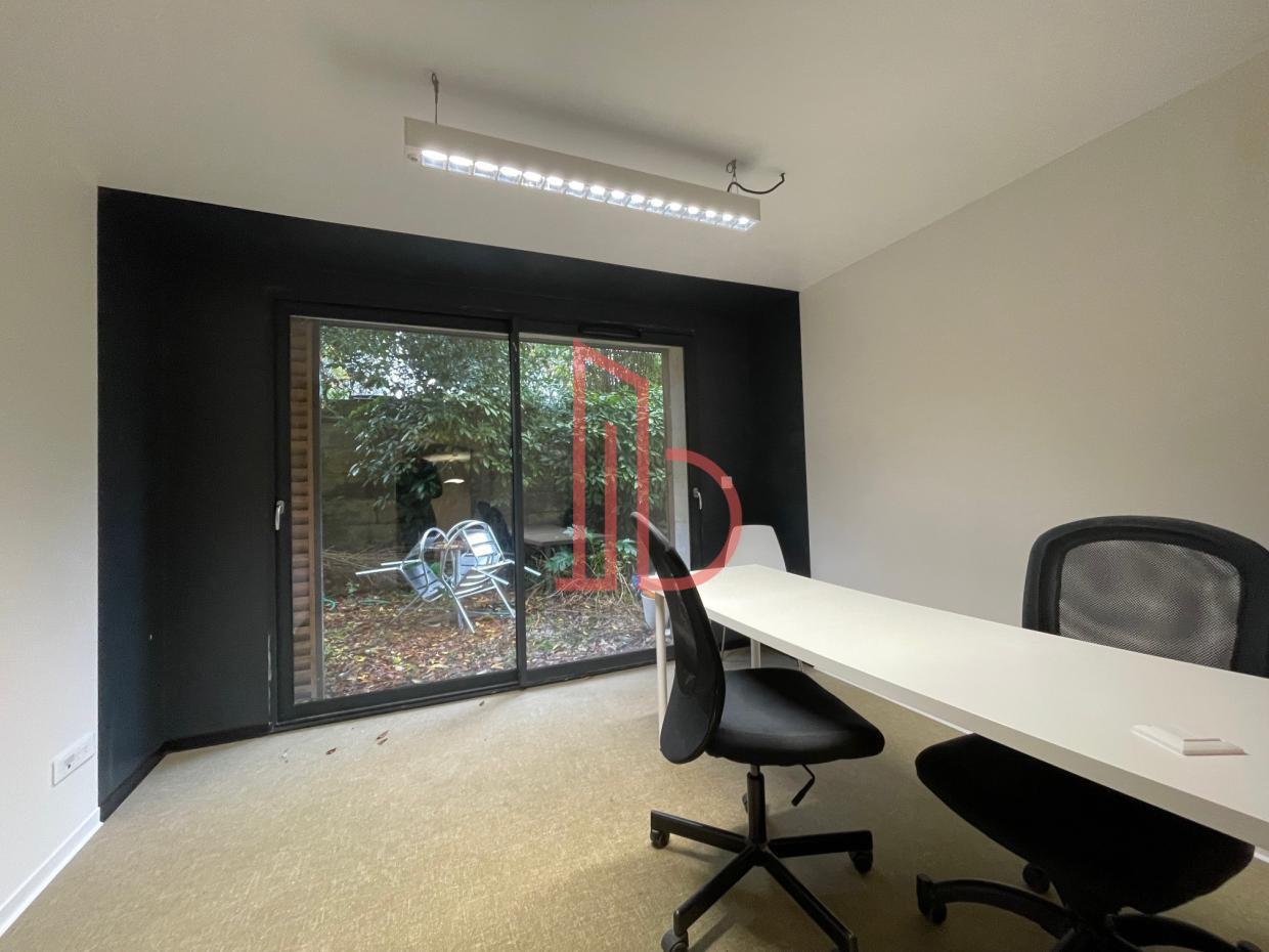 À louer Bureaux - Bordeaux 33000 - 120m²