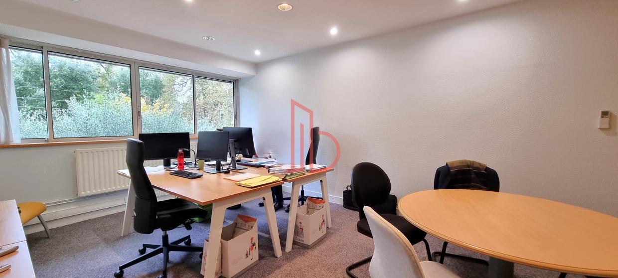 À louer Bureaux - Le Bouscat 33110 - 273.08m²