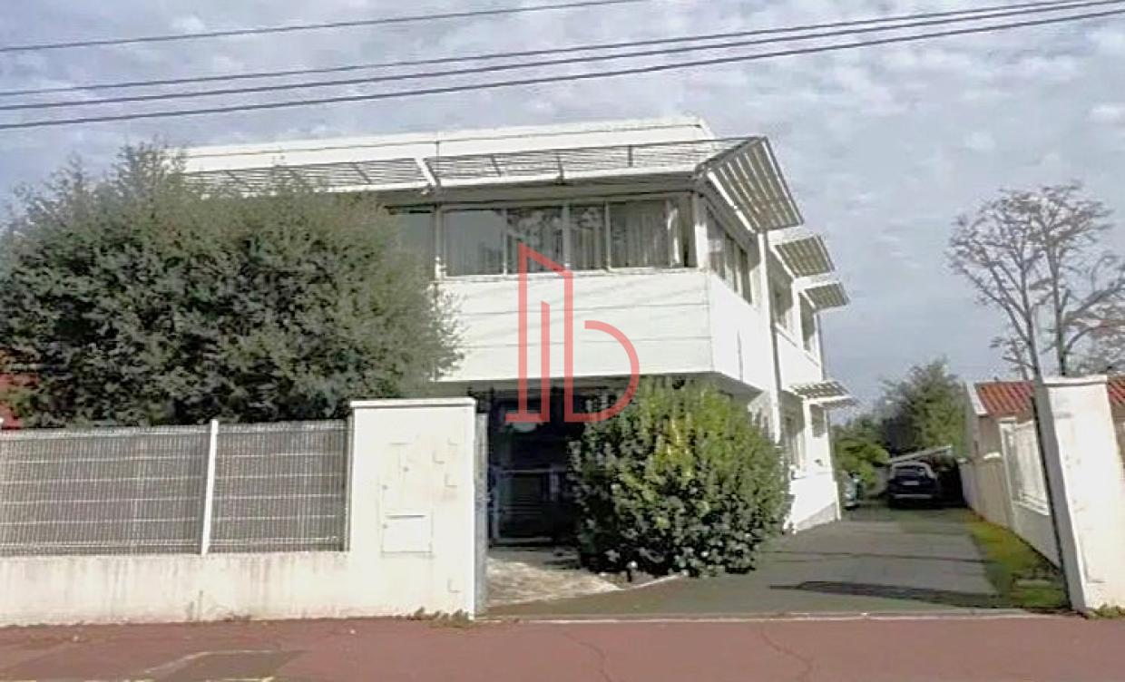 À louer Bureaux - Le Bouscat 33110 - 273.08m²