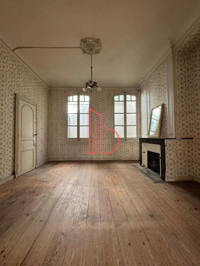 À louer Bureaux - Bordeaux 33000 - 156m²