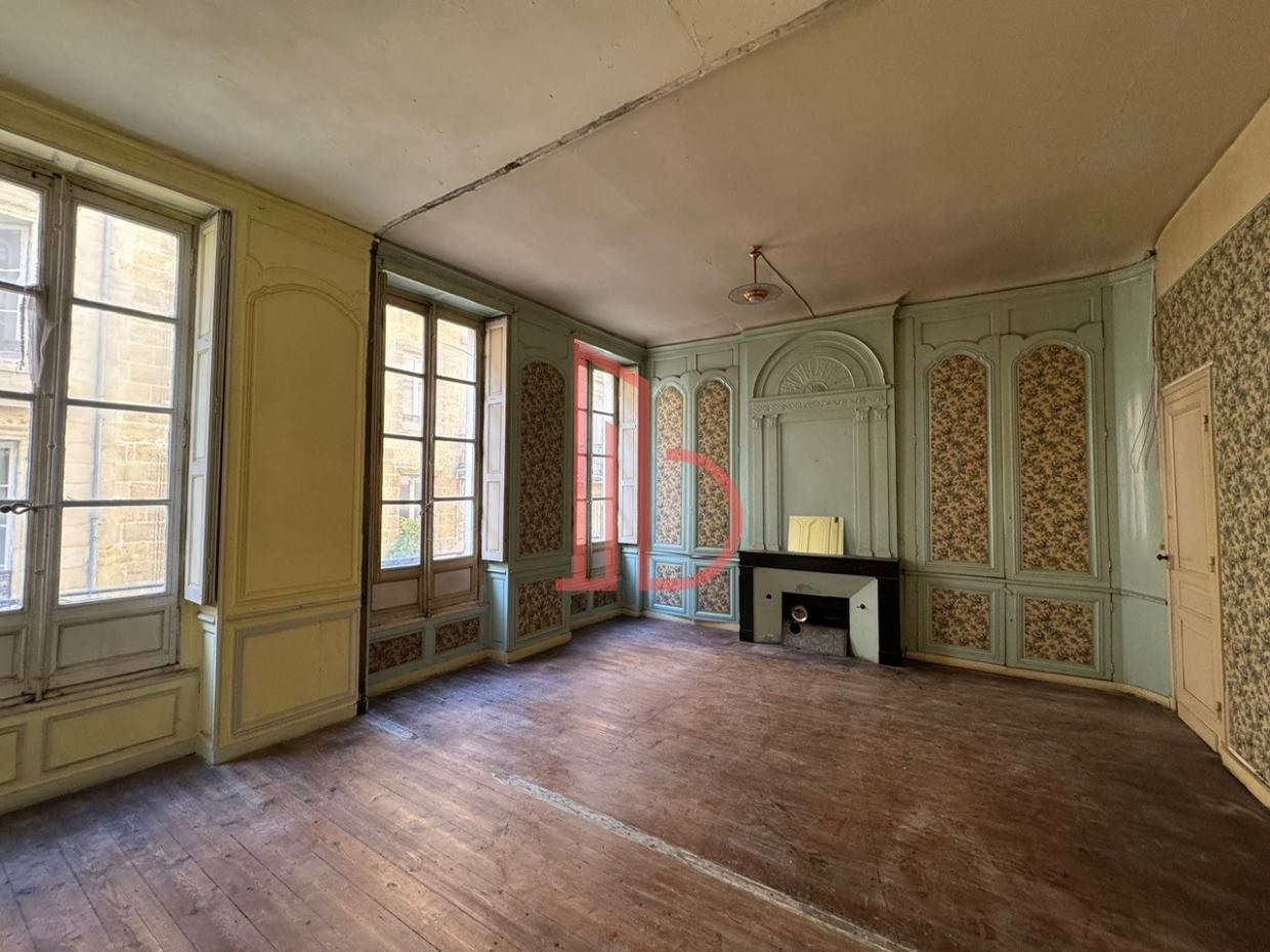 À louer Bureaux - Bordeaux 33000 - 156m²