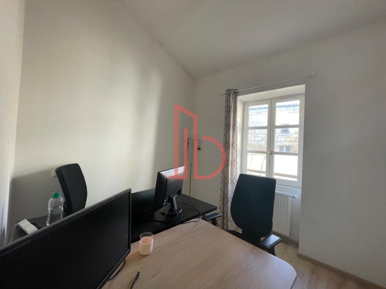 À louer Bureaux - Bordeaux 33000 - 100m²