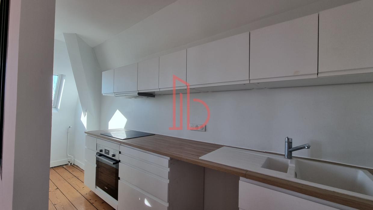 À louer Bureaux - Bordeaux 33300 - 76m²