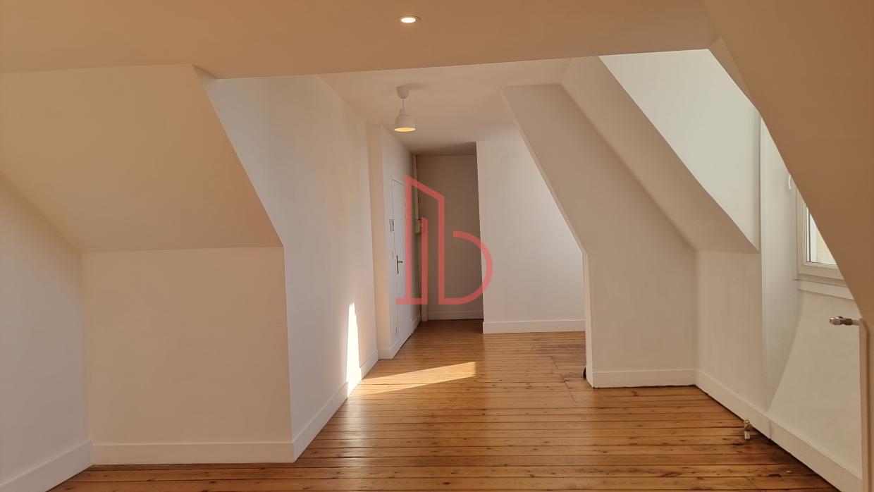 À louer Bureaux - Bordeaux 33300 - 76m²