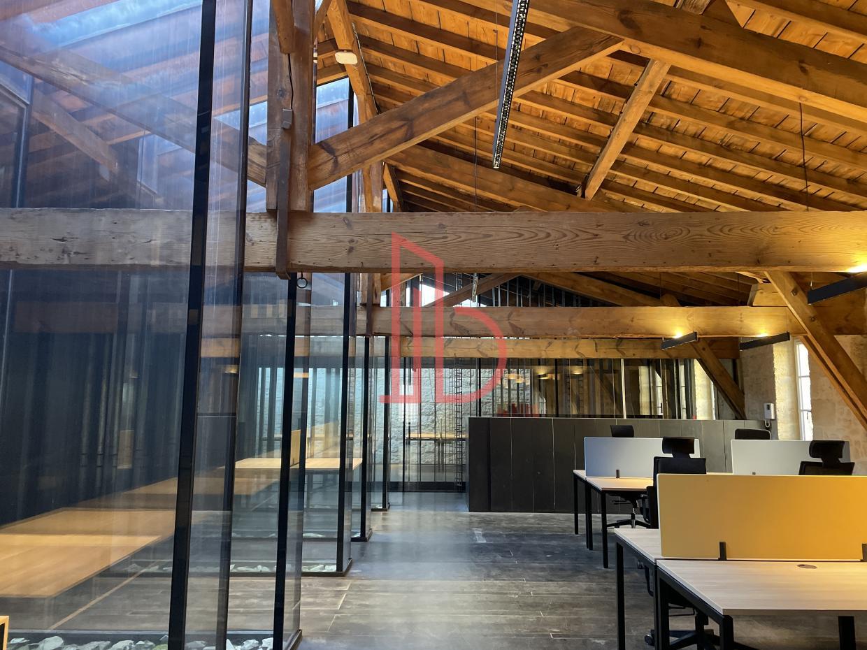 À louer Bureaux - Bordeaux 33000 - 630m²