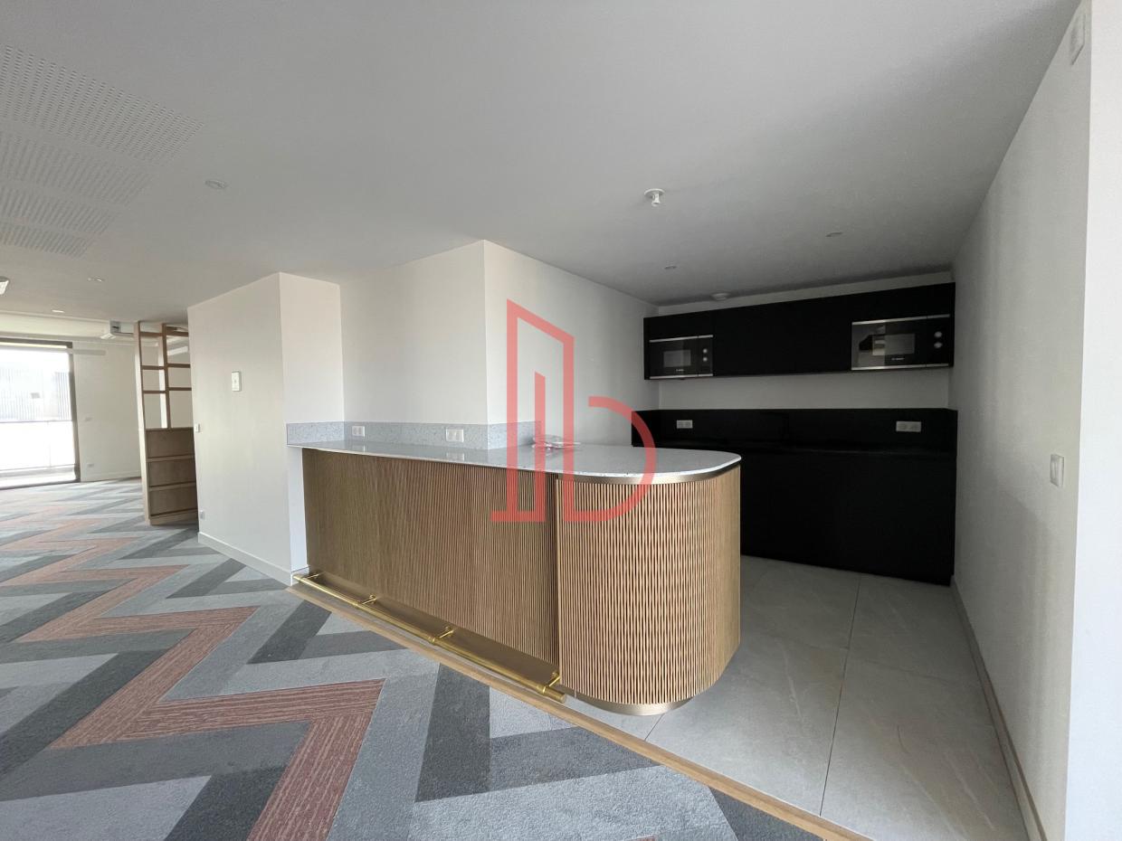 À vendre Bureaux - Talence 33400 - 300m²