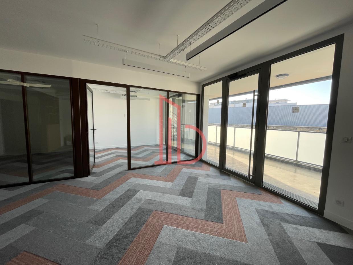 À vendre Bureaux - Talence 33400 - 300m²