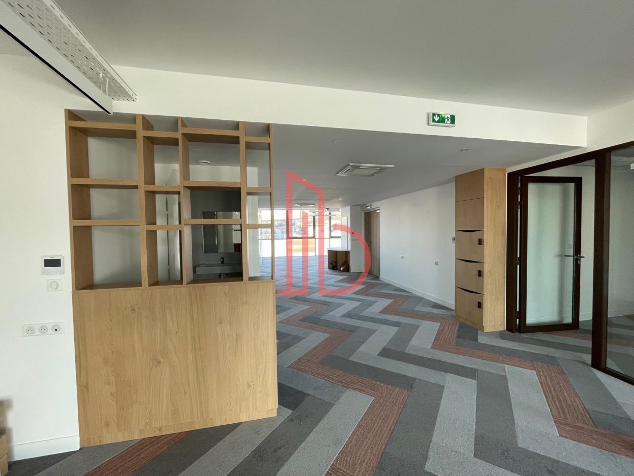 À vendre Bureaux - Talence 33400 - 300m²