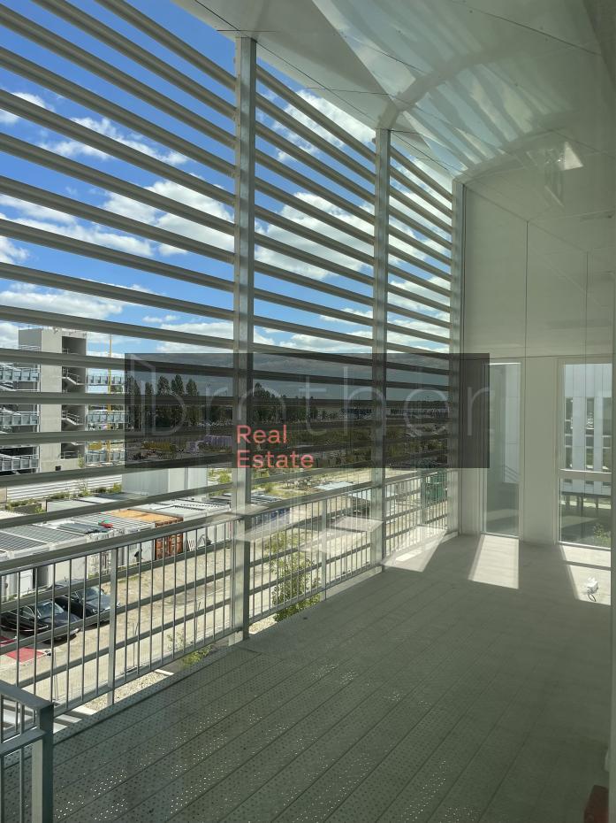 À louer Bureaux - Mérignac 33700 - 2956.41m²