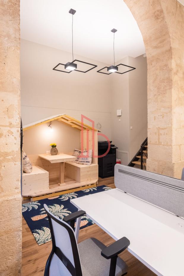 À louer Bureaux - Bordeaux 33000 - 115m²