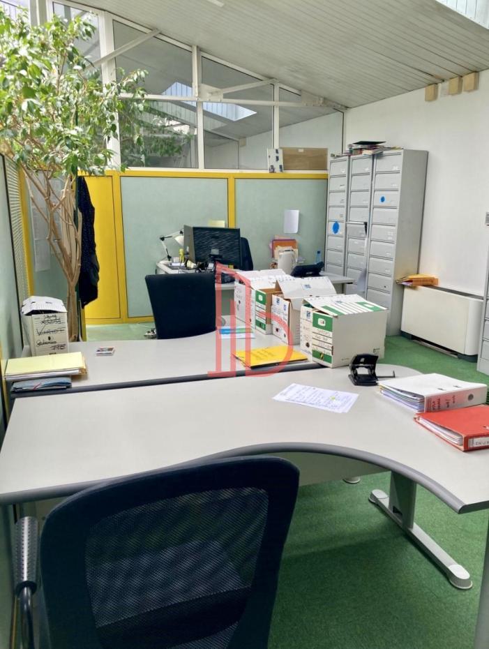 À louer Bureaux - Bordeaux 33000 - 186m²