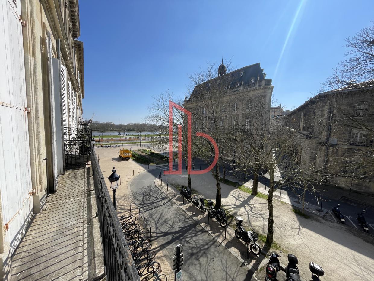 À vendre Bureaux - Bordeaux 33000 - 316.11m²