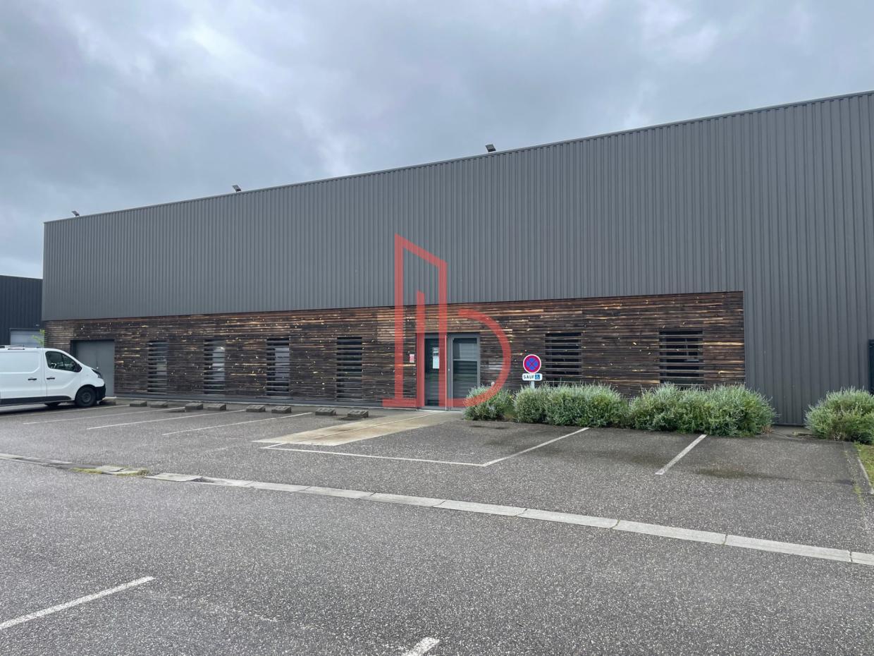 À louer Commerce - Mérignac 33700 - 700m²
