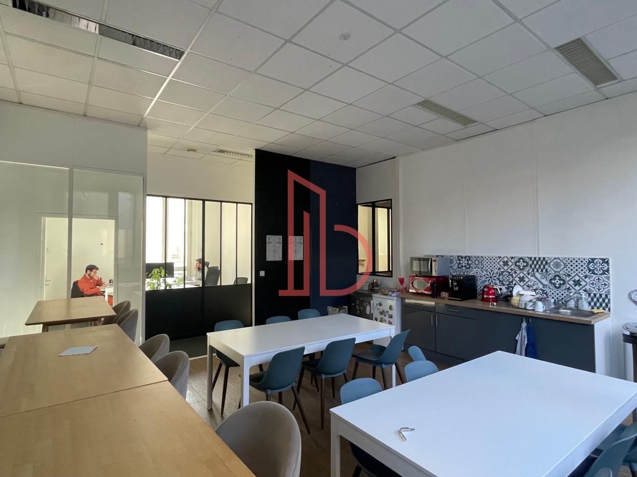 À louer Bureaux - Bordeaux 33000 - 511m²