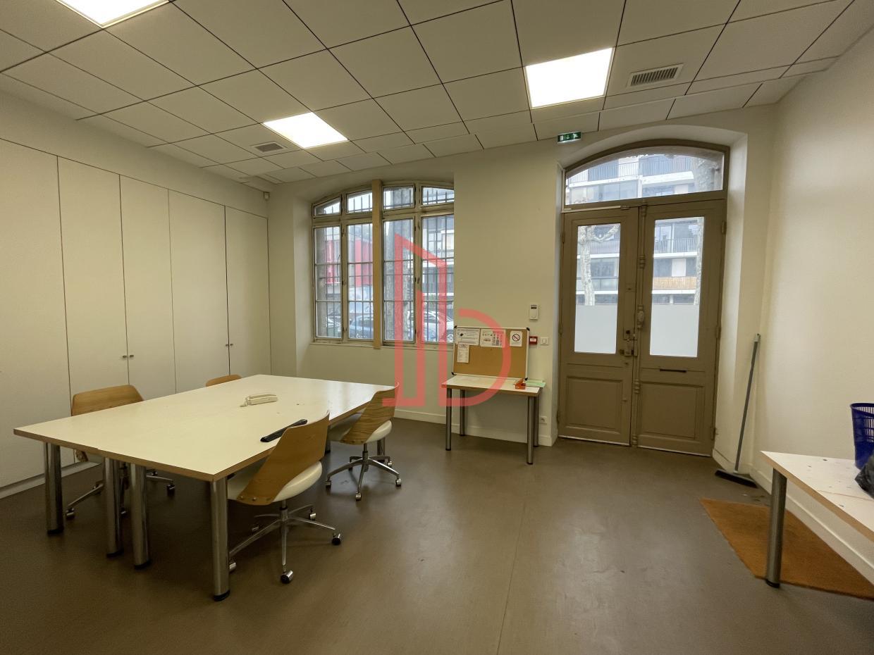 À vendre Bureaux - Bordeaux 33300 - 250m²