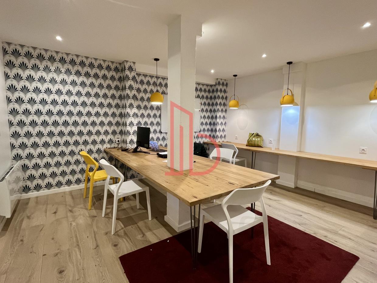 À louer Bureaux - Bordeaux 33000 - 140m²