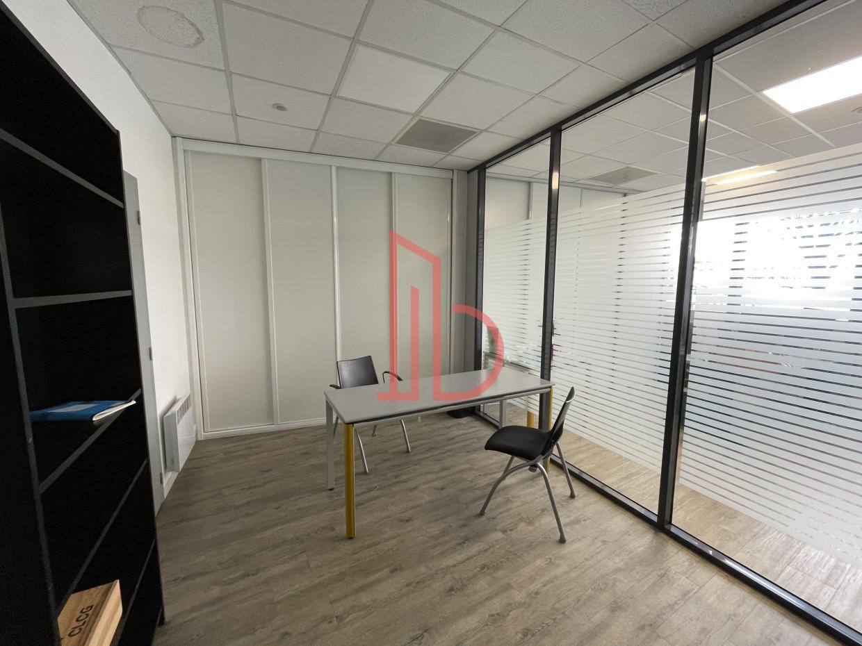 À louer Bureaux - Bordeaux 33000 - 285m²