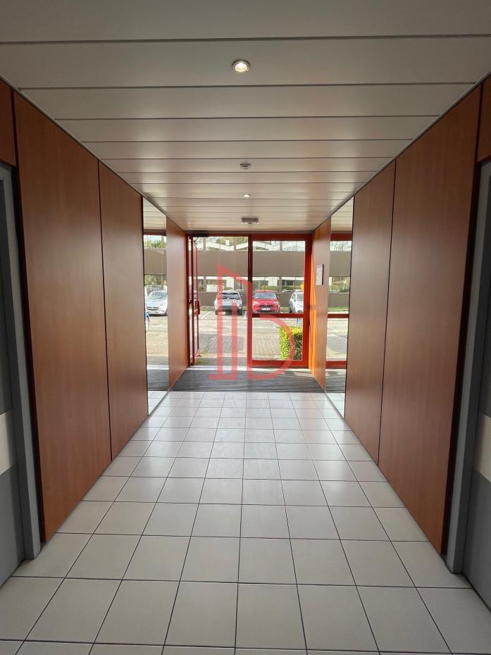 À louer Bureaux - Gradignan 33170 - 341m²