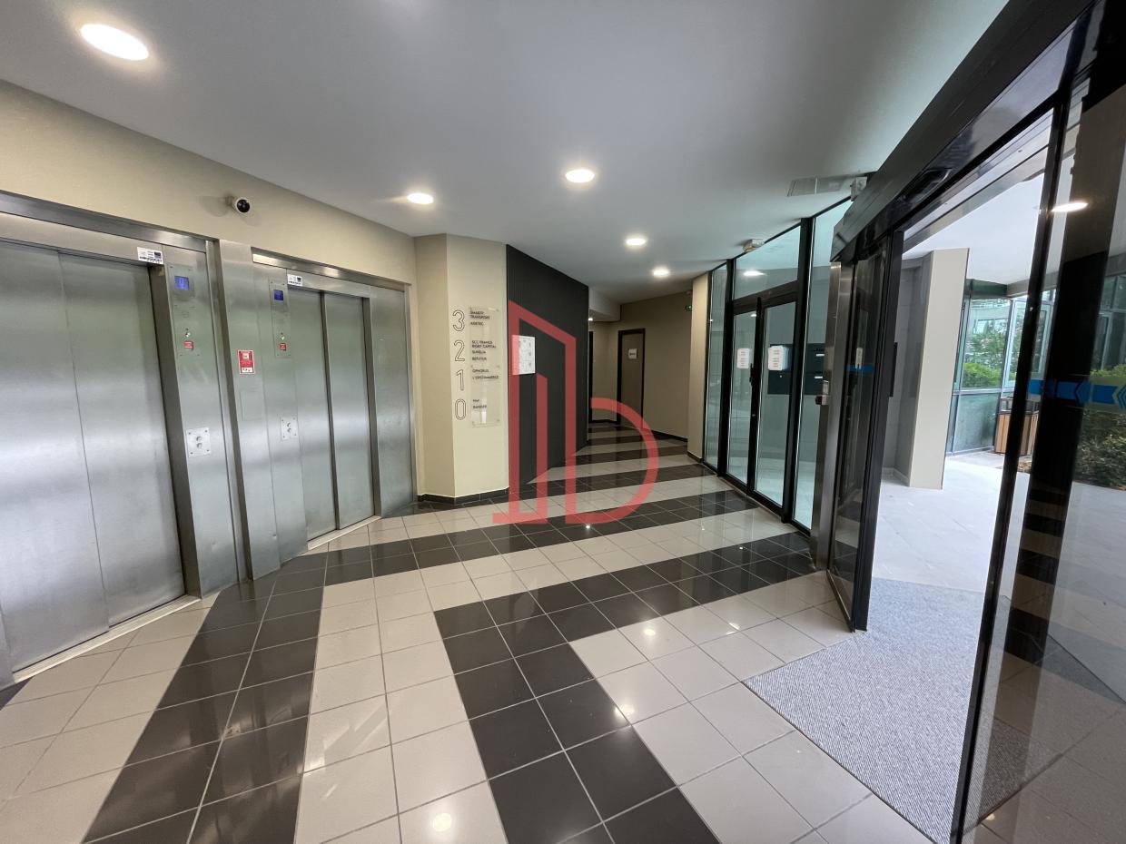 À louer Bureaux - Bruges 33520 - 360m²