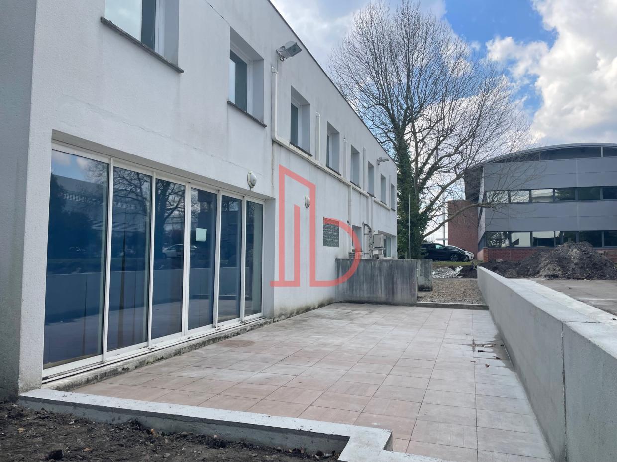 À louer Bureaux - Mérignac 33700 - 860m²