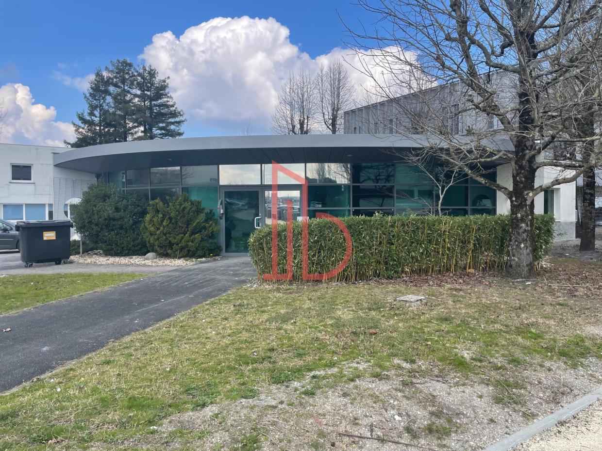 À louer Bureaux - Mérignac 33700 - 860m²