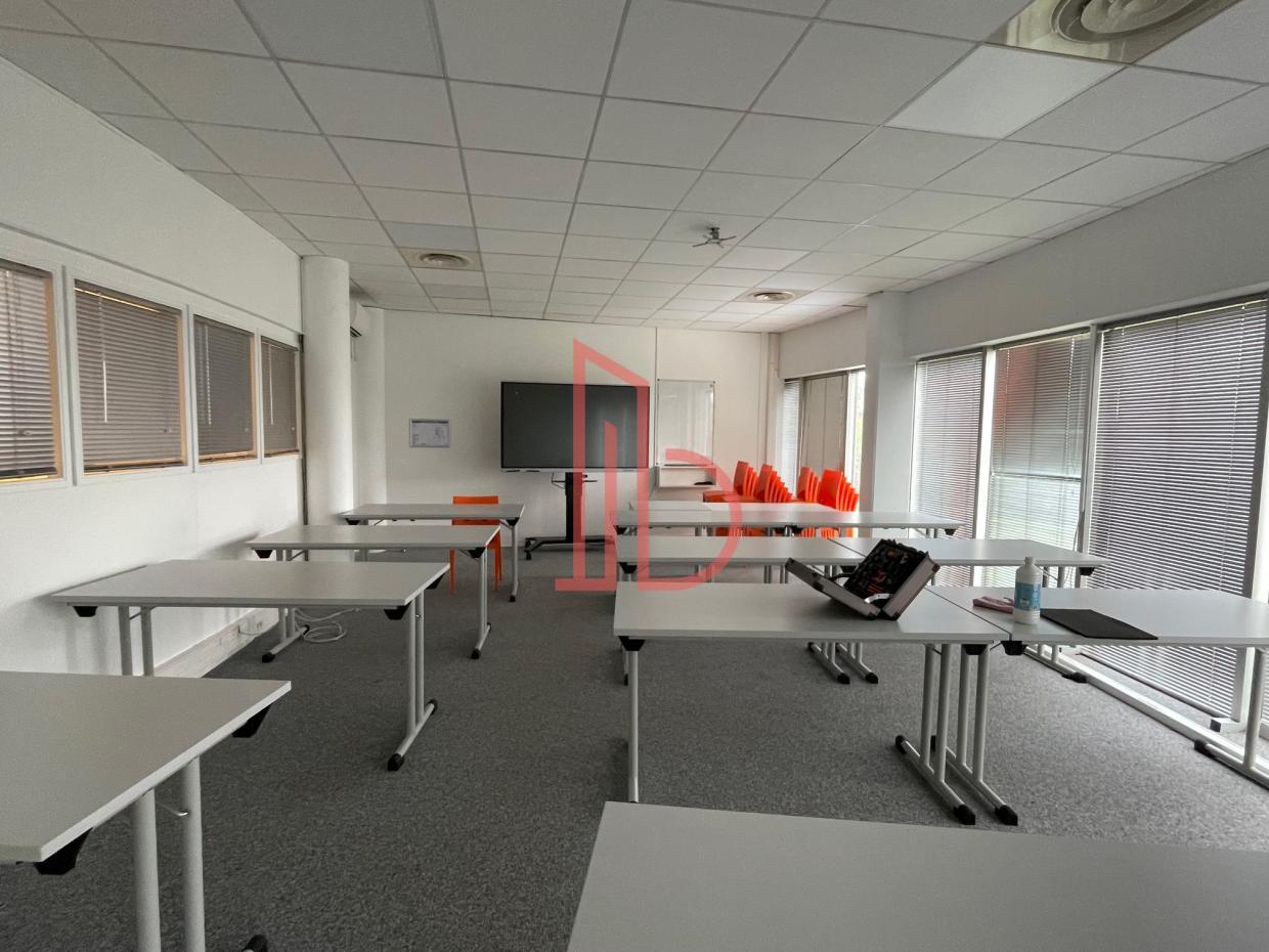 À louer Bureaux - Mérignac 33700 - 200m²