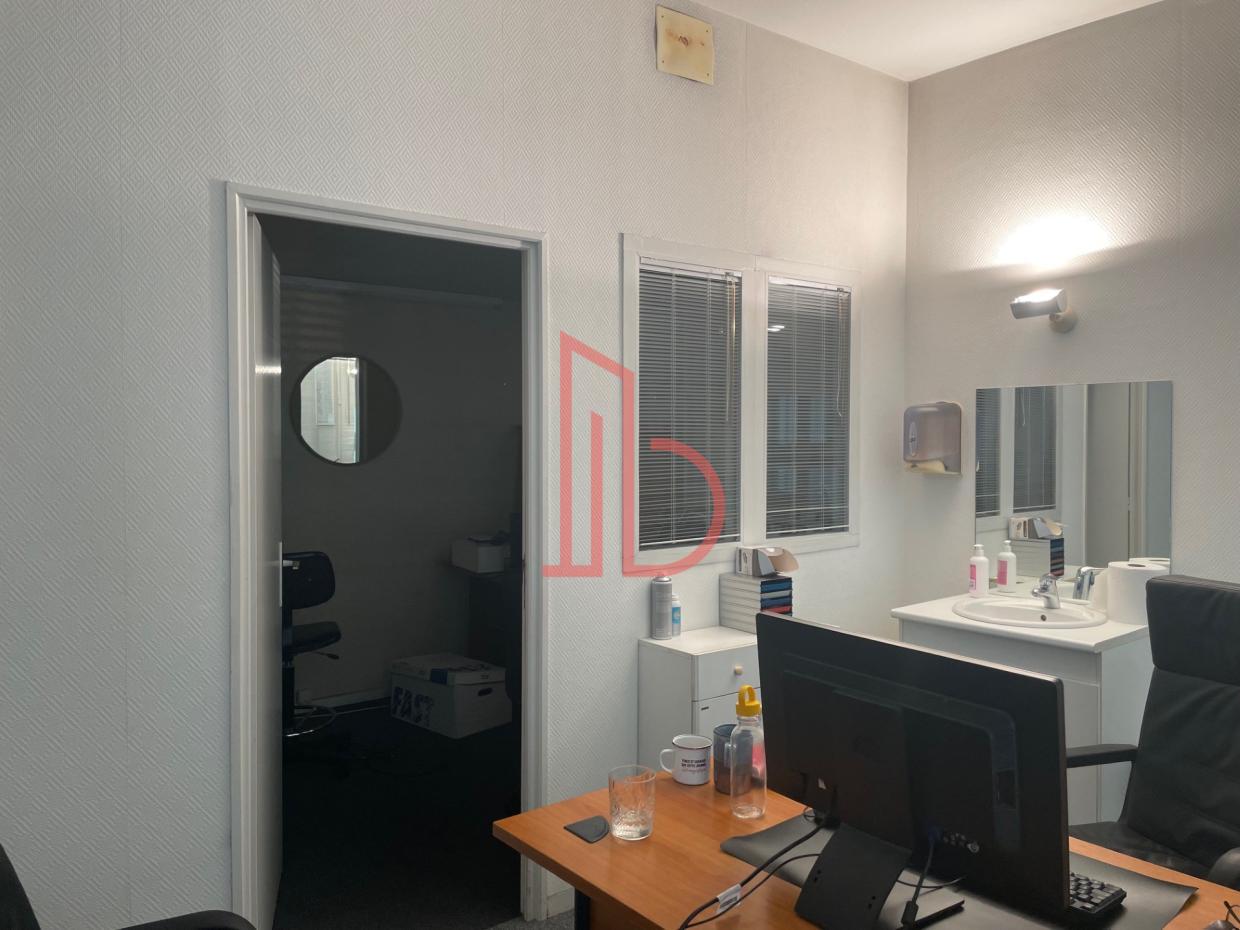 À louer Bureaux - Bordeaux 33000 - 250m²