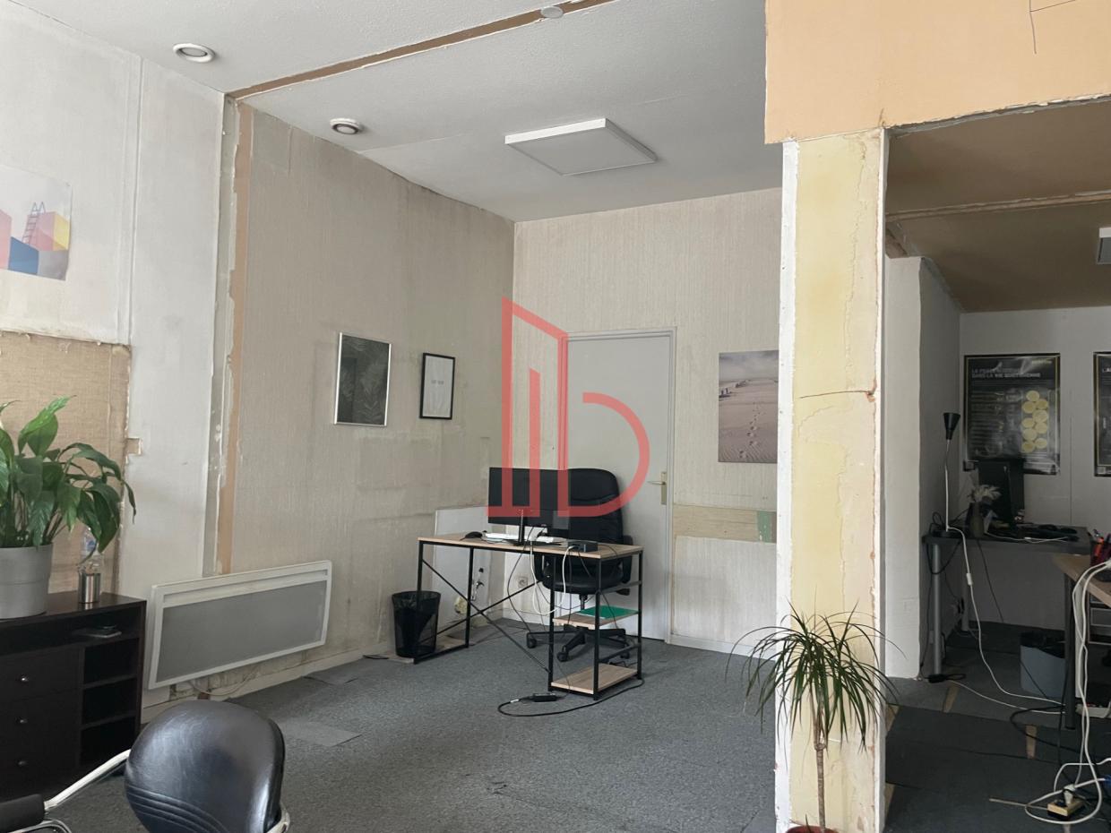 À louer Bureaux - Bordeaux 33000 - 250m²