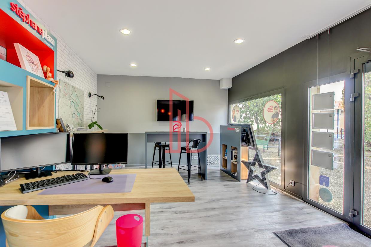 À louer Bureaux - Bordeaux 33000 - 70m²