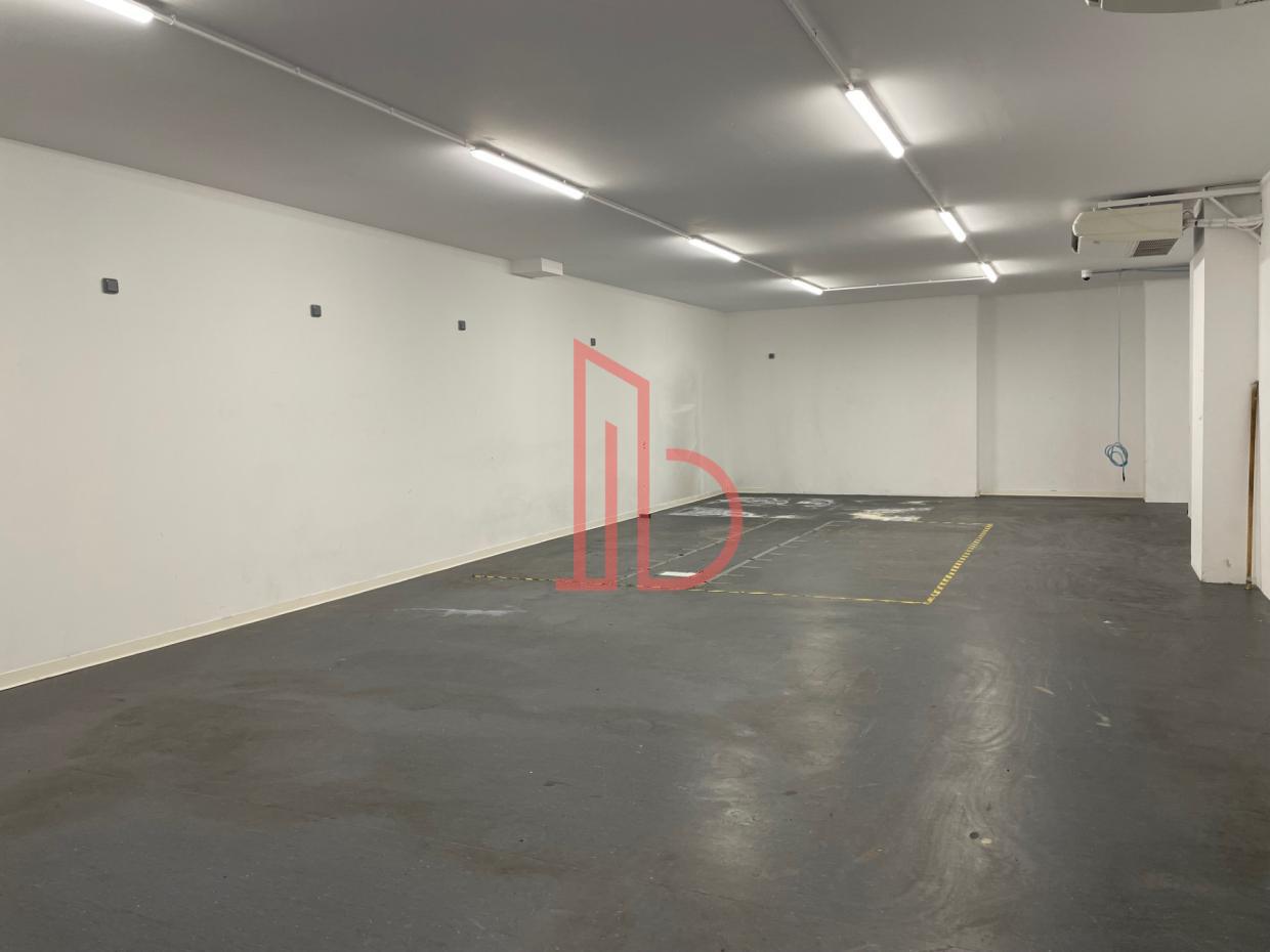 À louer Bureaux - Bordeaux 33300 - 410m²