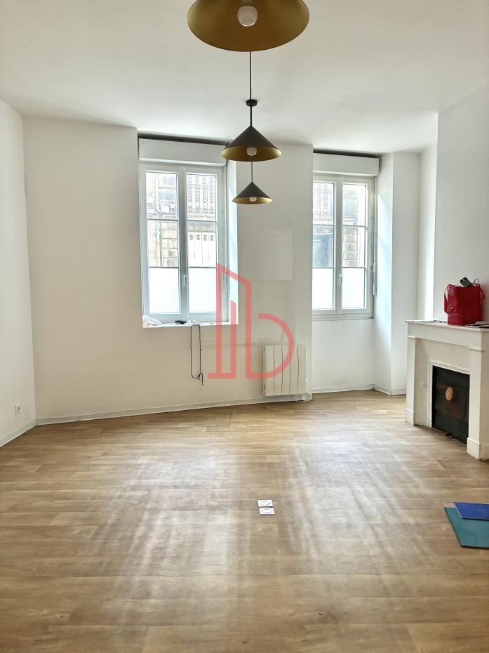 À louer Bureaux - Bordeaux 33000 - 80m²