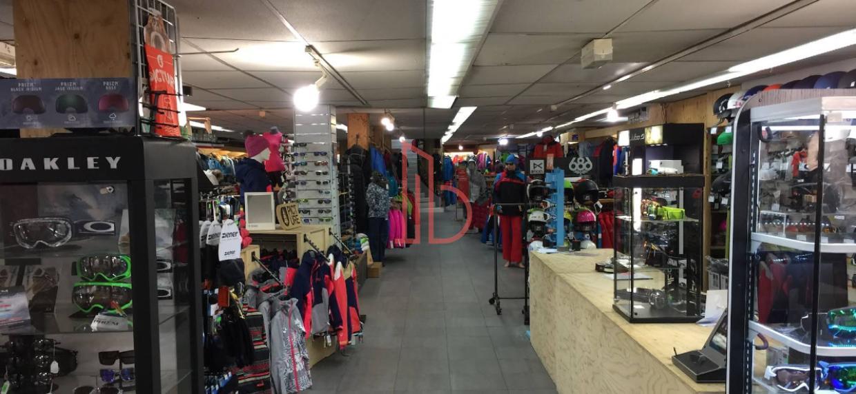 À louer Commerce - Bordeaux 33000 - 1040m²