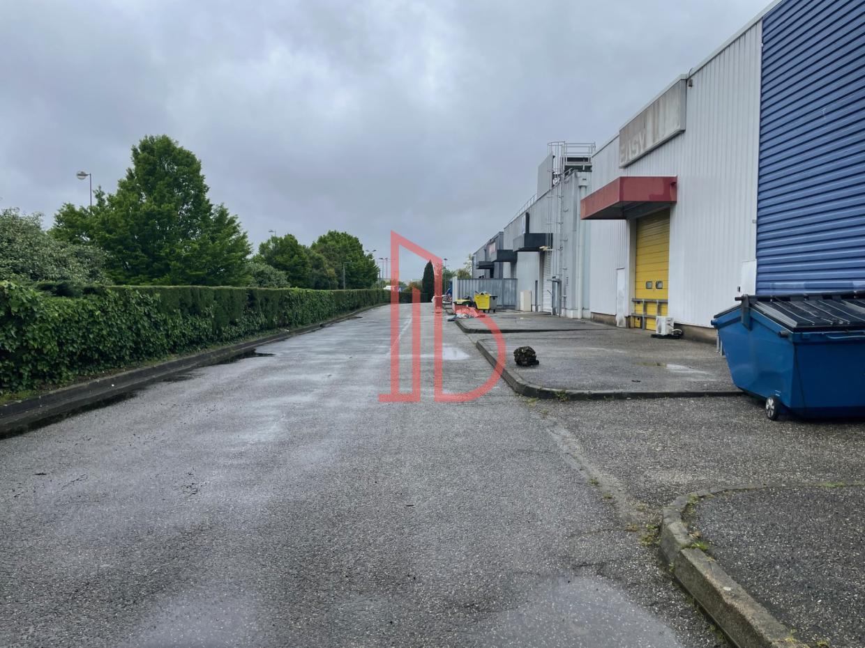 À louer Commerce - Bouliac 33270 - 890m²