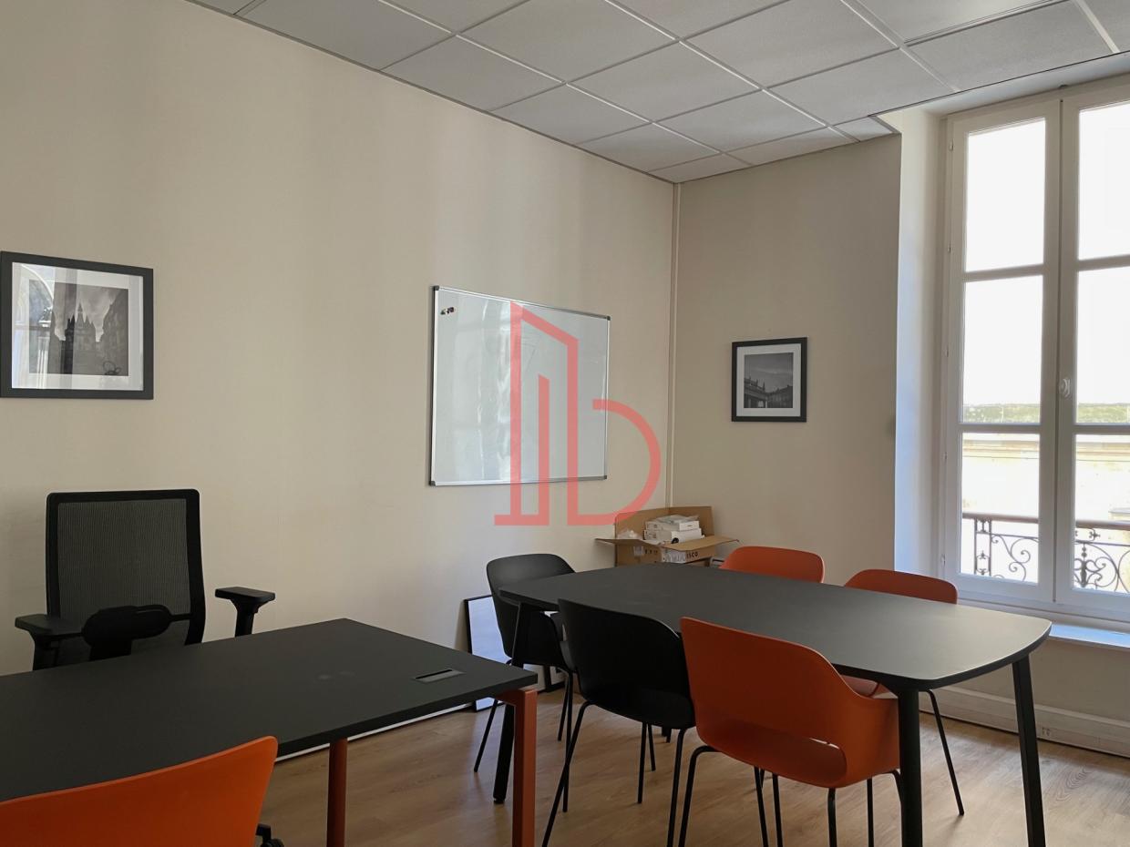 À louer Bureaux - Bordeaux 33000 - 95m²