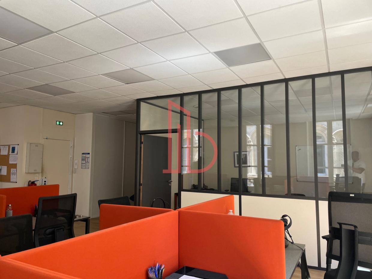 À louer Bureaux - Bordeaux 33000 - 95m²