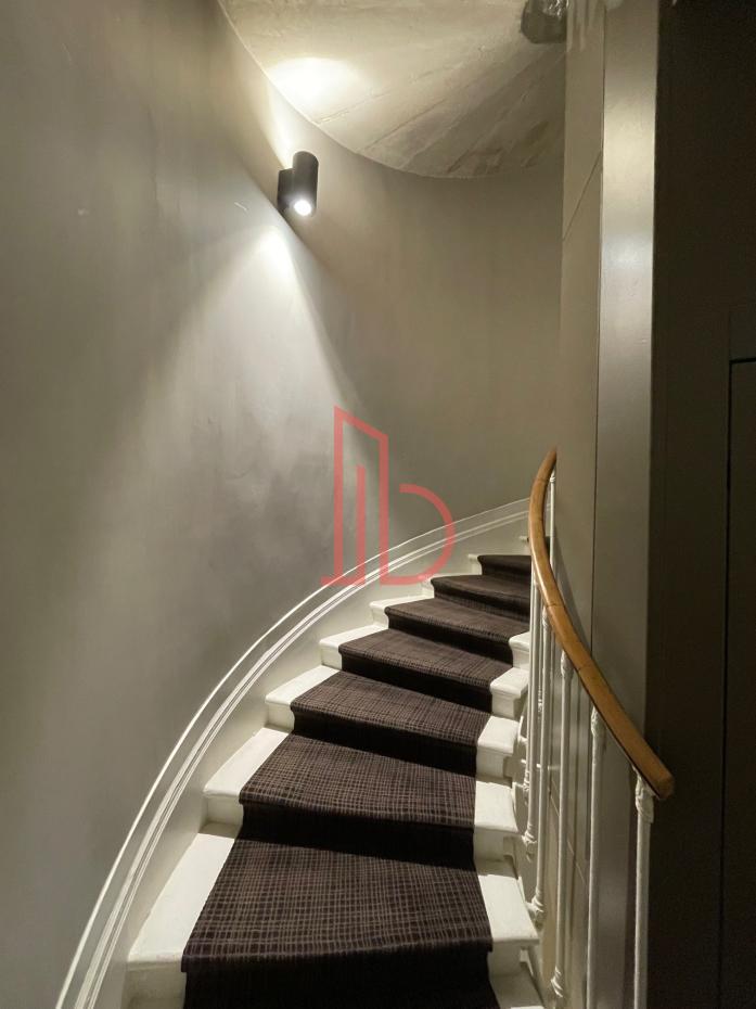 À louer Bureaux - Bordeaux 33000 - 441m²