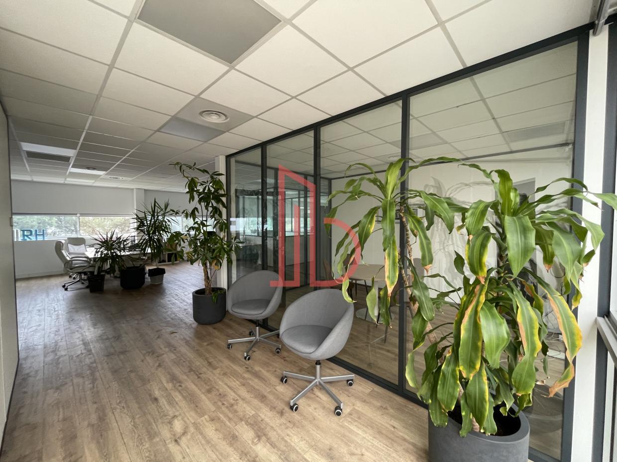 À vendre Bureaux - Bordeaux 33300 - 265m²
