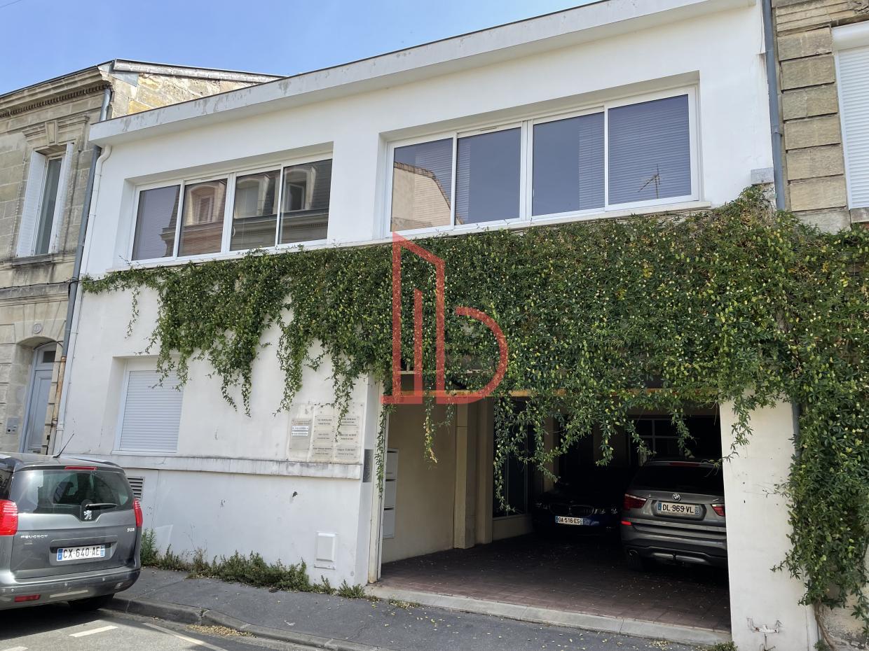 À louer Bureaux - Bordeaux 33000 - 200m²