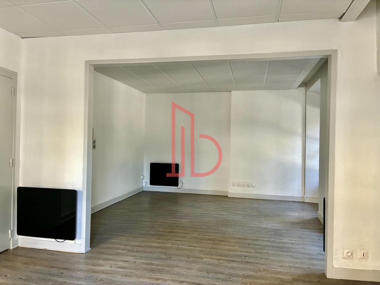 À louer Bureaux - Bordeaux 33000 - 52m²