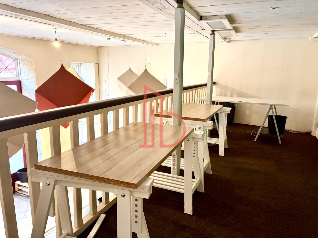 À louer Bureaux - Bordeaux 33000 - 104.22m²