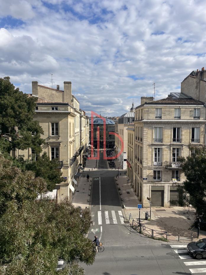 À louer Bureaux - Bordeaux 33000 - 300m²