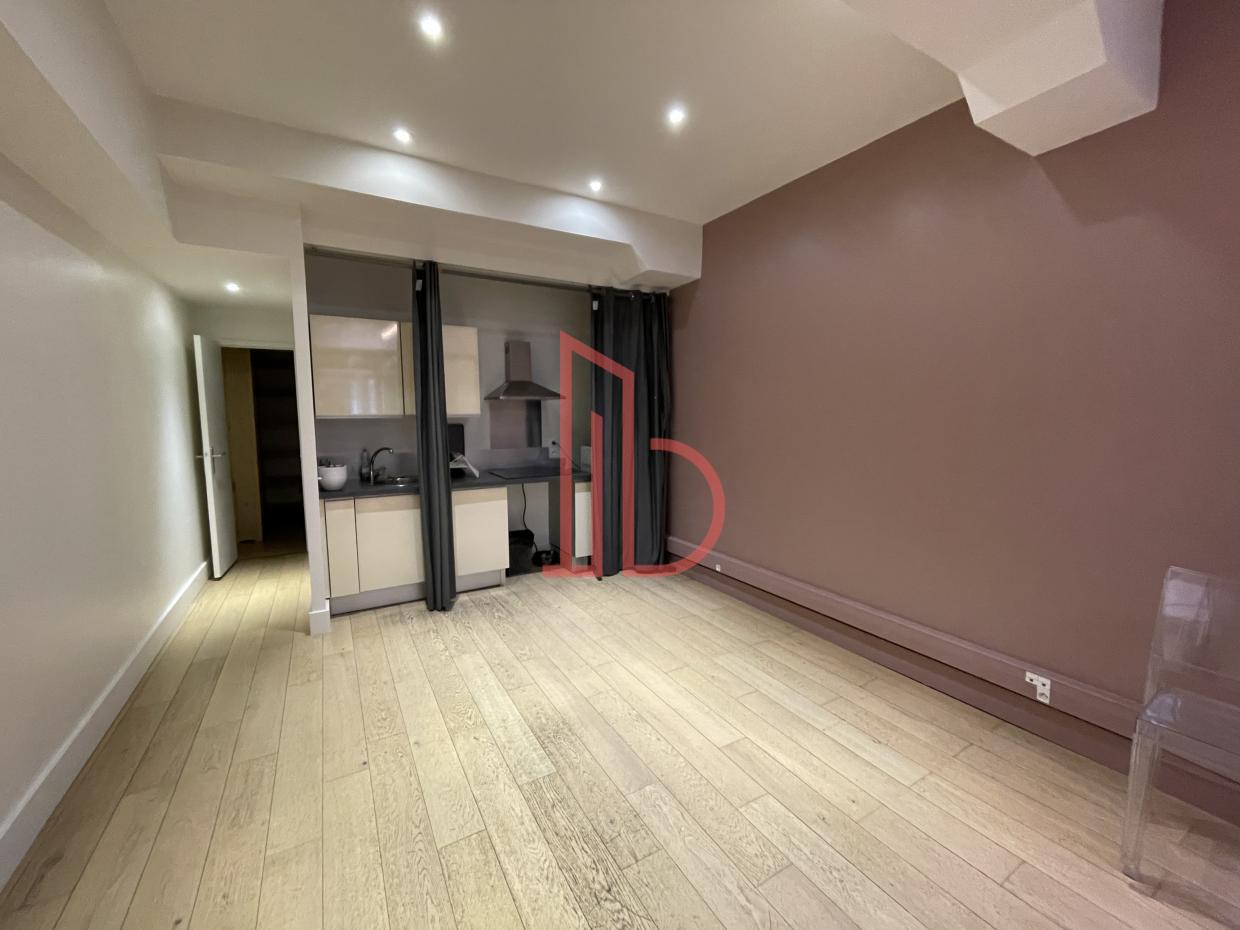 À vendre Bureaux - Bordeaux 33000 - 86m²