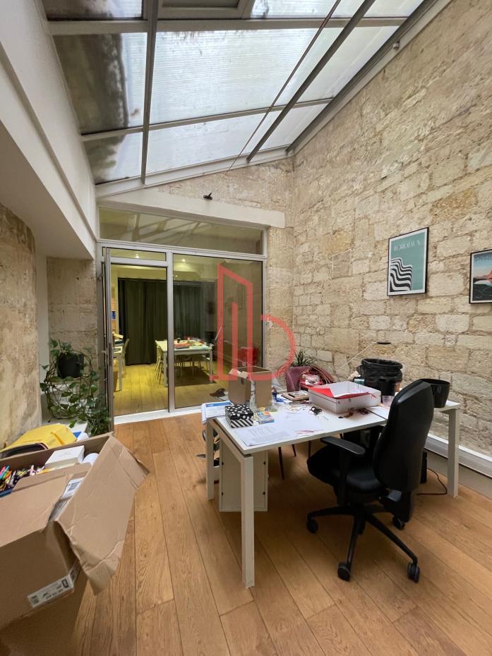 À vendre Bureaux - Bordeaux 33000 - 86m²