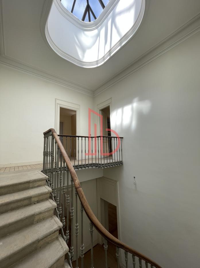 À vendre Bureaux - Bordeaux 33000 - 387m²