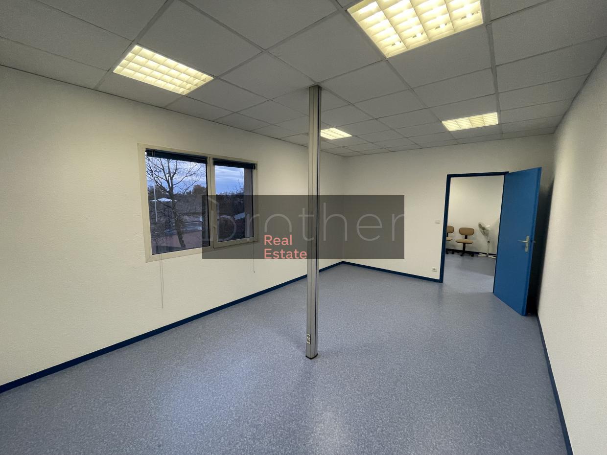 À louer Bureaux - Floirac 33270 - 80.32m²