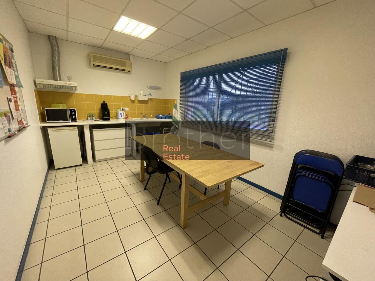À louer Bureaux - Floirac 33270 - 80.32m²