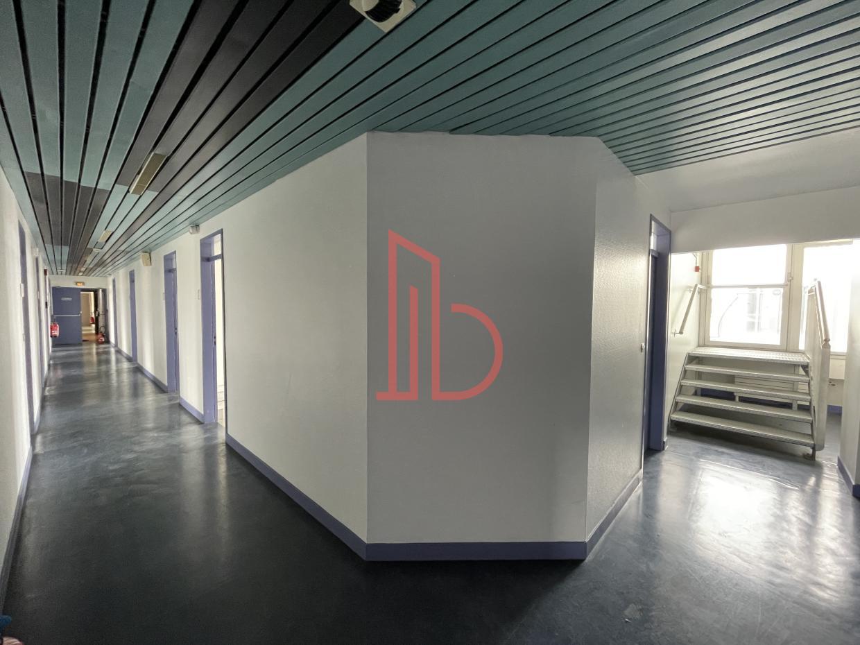 À louer Bureaux - Bordeaux 33000 - 330m²