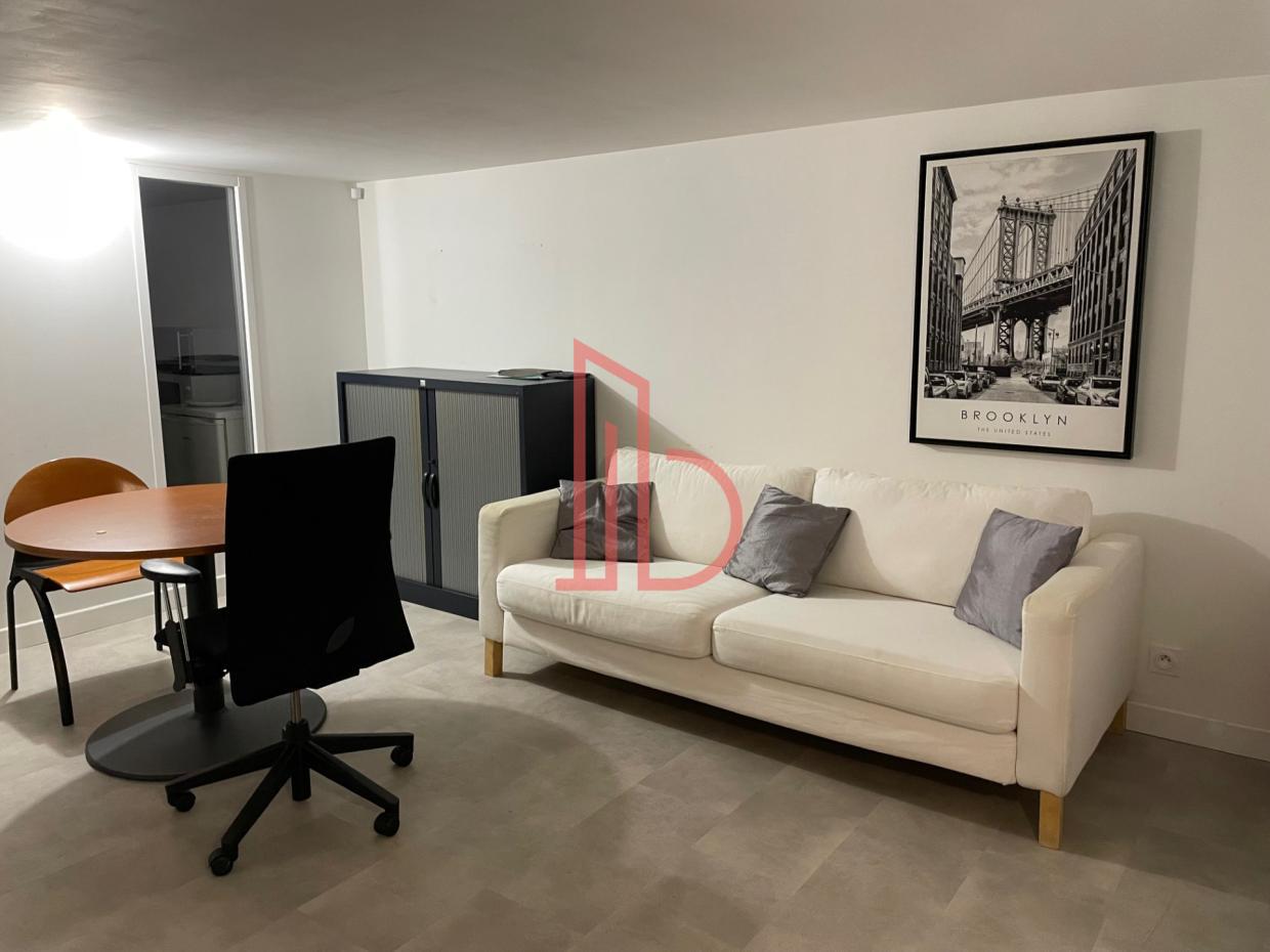 À louer Bureaux - Bordeaux 33800 - 150m²