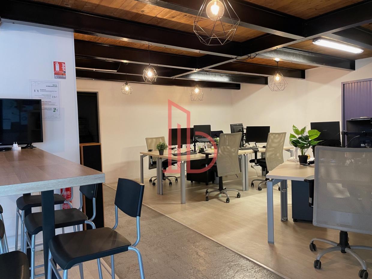 À louer Bureaux - Bordeaux 33800 - 150m²