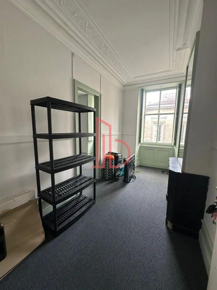 À louer Bureaux - Bordeaux 33000 - 54.5m²